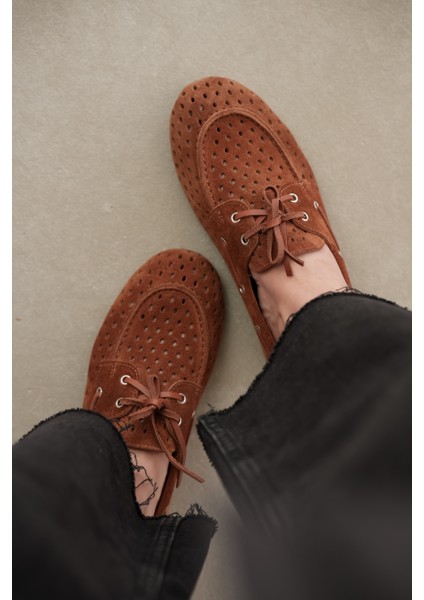 Glosie Delikli Bağcık Detaylı Hakiki Deri Kadın Loafer- Taba