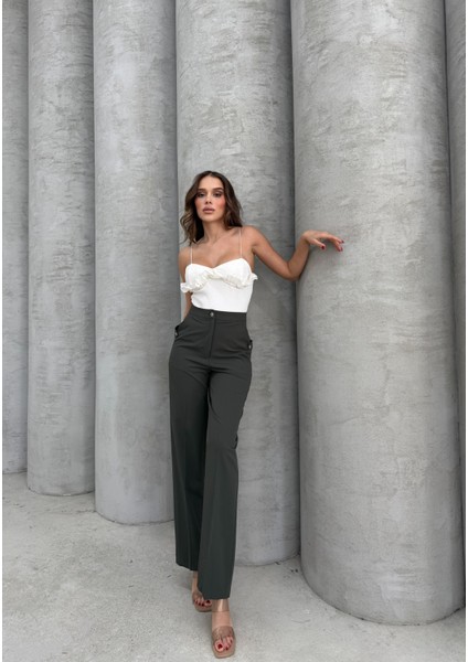 Haki Cep Düğme Detaylı Pantolon fiyatları