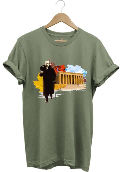 Atatürk Anıtkabir 10 Kasım 29 Ekim 23 Nisan 19 Mayıs Cumhuriyet Sonsuza Kadar Regular Fit T-Shirt