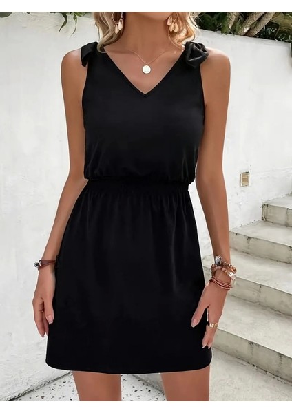 Kadın V Yakalı Belinde Gipe Detay Krep Elbise fırsatları