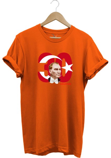 Türk Bayrağı ve Atatürk Baskılı 30 Ağustos Zafer Bayramı Tasarımlı %100 Pamuk Regular Fit T-Shirt