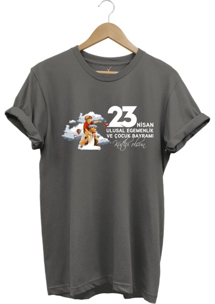 23 Nisan Çocuk Bayramı Mustafa Kemal Atatürk Baskılı %100 Pamuk Regular Fit Bisiklet Yaka T-Shirt