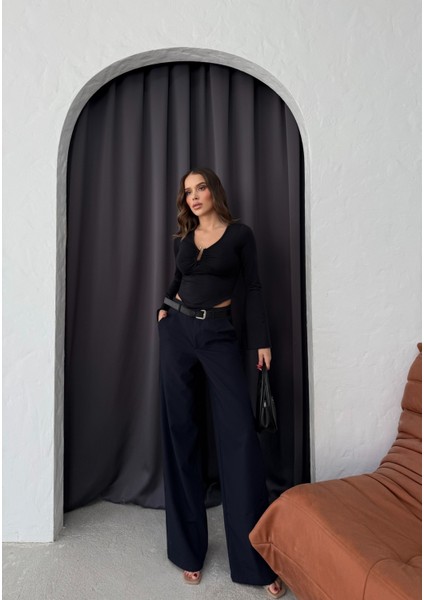 Lacivert Kemerli Pantolon fırsatları