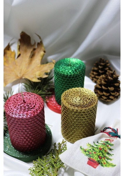 Yılbaşı Üç Renkli Petek Mum Hediyelik Set Boy 7 cm Çap 5 cm Yeşil-Kırmızı-Gold