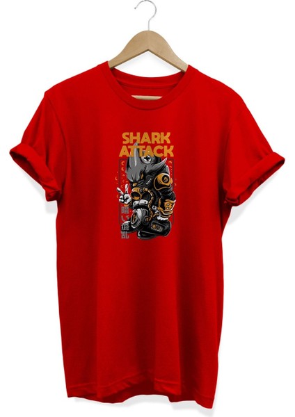 Shark Attack Baskılı T-Shirt