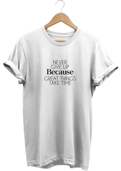 Never Give Up Baskılı T-Shirt