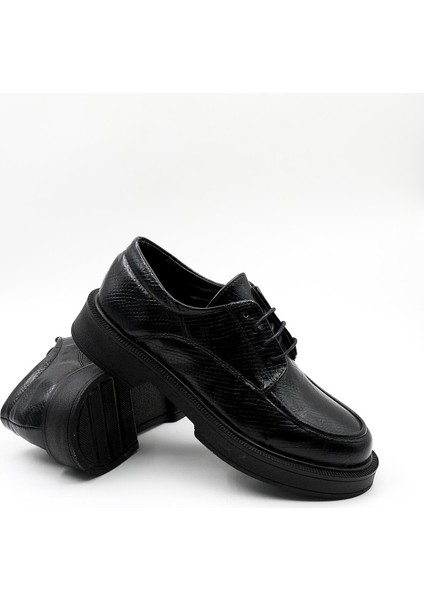 Bağcıklı Klasik ve Günlük Kadın Ayakkabı KB268 Siyah Yılan modelleri