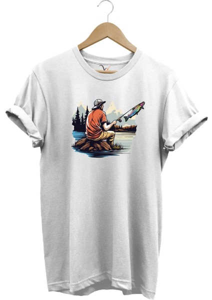 Fishing Balıkçılık Baskılı Olta ile Alabalık Avı %100 Pamuk Regular Fit T-Shirt