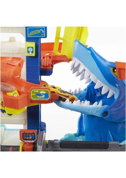 Asfstore Hot Wheels City Köpek Balığından Kaçış HDP06 modelleri