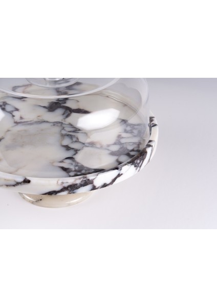 Elaria 29CM Mermer Kek Pasta Sunumluğu - Ayaklı Mermer Kek Pasta Standı - Plastik Fanus Dahil - Beyaz Mermer Veya Calacatta Viola Mermer indirimleri