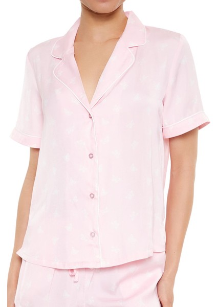 Kelebek Desenli Saten Gömlek ve Şort Pijama Takımı