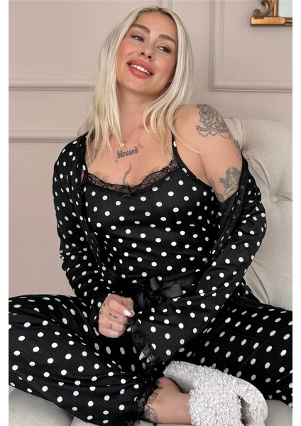 Siyah Beyaz Puantiye Desenli Sabahlıklı Pegasus Pijama Takımı