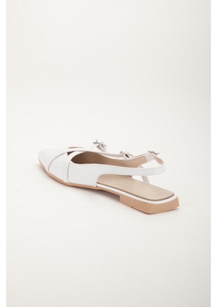 Badın Babet Beyaz Rugan Çapraz Bantlı Arka Açık Sivri indirimleri