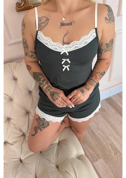 Yeşil Dublin Ip Askı Şortlu Kadın Pijama Takımı fırsatları