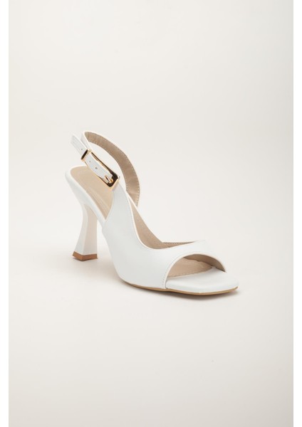 Kadı Topuklu Sandalet Ayakkabı Beyaz Cilt Yan Büyük Tokalı fırsatları