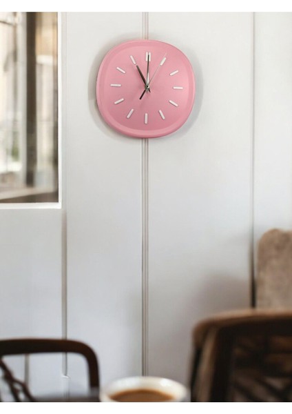 Renkli Kare Duvar Saati, 26 Cm, Şık ve Modern Dekorasyon Için Ideal Seçenek