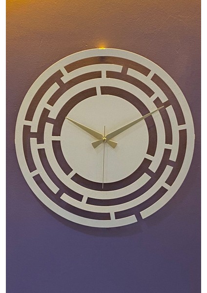 Beyaz Metal Labirent Desenli Sessiz Mekanizmalı Duvar Saati 40X40 cm fiyatları
