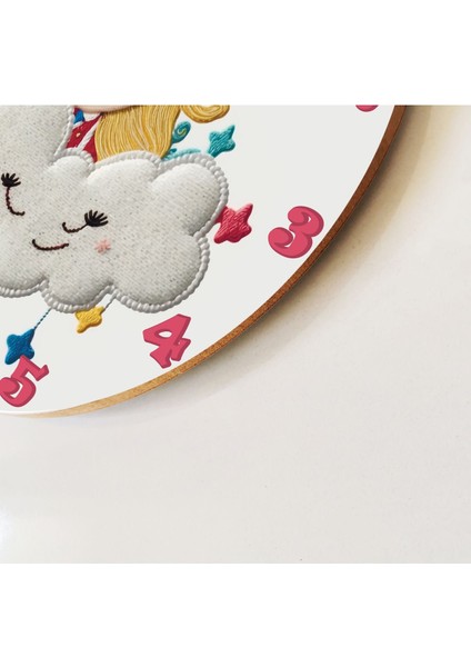 Beyaz Ahşap Kız Çocuk Duvar Saati, Şık ve Sessiz Tasarım fiyatları