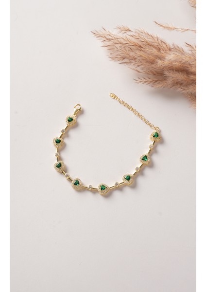 925 Ayar Gümüş Gold Kaplama Kalp Detaylı Yeşil Zirkon Taşlı Kadın Bileklik modelleri