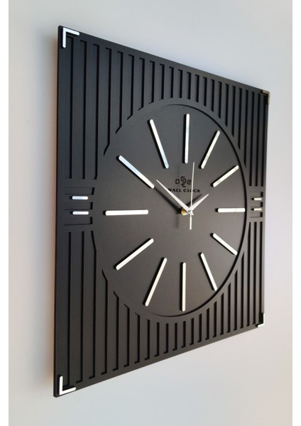 Şık Çizgi Desenli Ayna Pleksi Kare Duvar Saati 50X50CM Siyah Gümüş