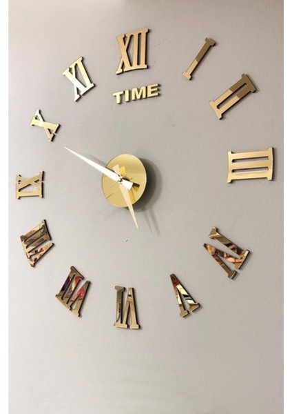 Büyük 3D Romen Rakamlı Metal Göbek Duvar Saati, Altın Tonu