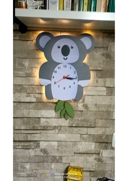 Ahşap Sarkaçlı Çocuk Odası Duvar Saati, Şık ve Doğal Tasarım, Gri Renk Seçeneğiyle.