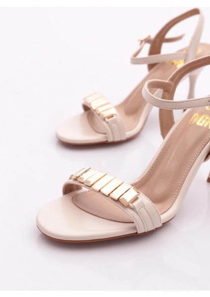 905 Kadin Bilekten Bağlamali Aksesuarli Topuklu Ayakkabi fırsatları