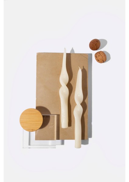 2'li Krem Burgulu Şamdan Mumları, Şık ve Zarif Dekoratif Mumlar