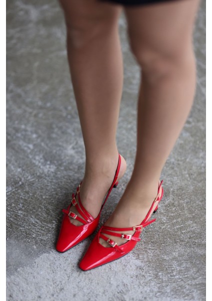 Mariana Bant Detaylı Toka Aksesuarlı Stiletto - Kırmızı Rugan fırsatları