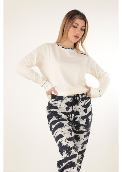Desenli Kadın Pijama Takımı