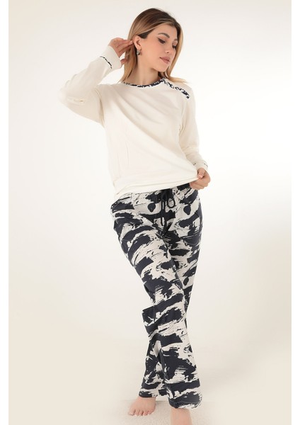 Desenli Kadın Pijama Takımı