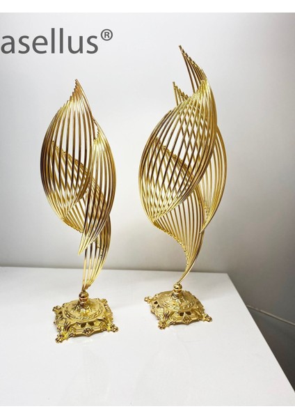 2 Li Lüks Helezon Seti: Döküm Zamak Ayaklı Dekorasyon Seti ile Şık Metal Tasarım ve Helezon