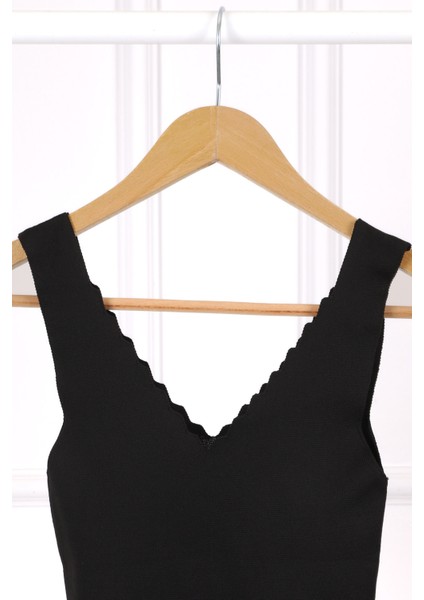 Siyah Merdiven Yaka Bluz fiyatları