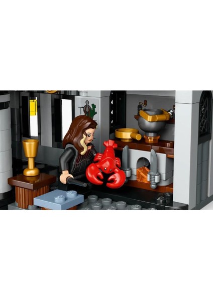 76453 LEGO Harry Potter - Malfoy Malikanesi 1601 Parça +10 Yaş