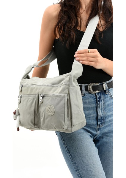 Sanmorris Kadın Büyük Boy Bölmeli Suya Dayanıklı Paraşüt Kumaş Omuz Çantası indirimleri