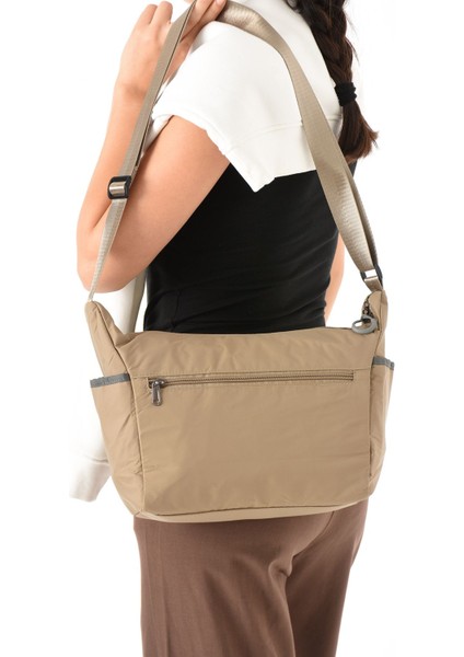 Sanmorris Kadın Suya Dayanıklı Paraşüt Kumaş 3 Gözlü Çapraz Askılı Seyahat ve Omuz Çantası 6013 fırsatları