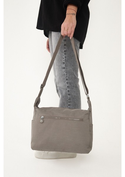 Sanmorris Kadın Suya Dayanıklı Paraşüt Kumaş Çok Gözlü Ayarlanabilir Çapraz Askılı Omuz Çantası 3054 fırsatları