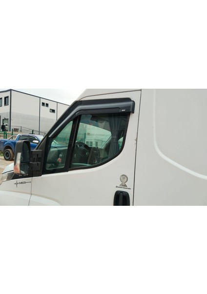 Daily Iveco 2015-SONRASI Cam Rüzgarlığı