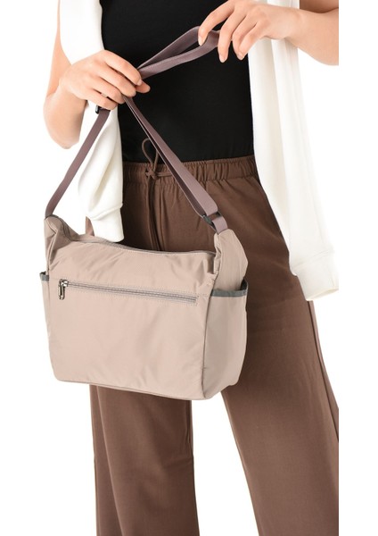 Sanmorris Kadın Suya Dayanıklı Paraşüt Kumaş 3 Gözlü Çapraz Askılı Seyahat ve Omuz Çantası 6013 fırsatları