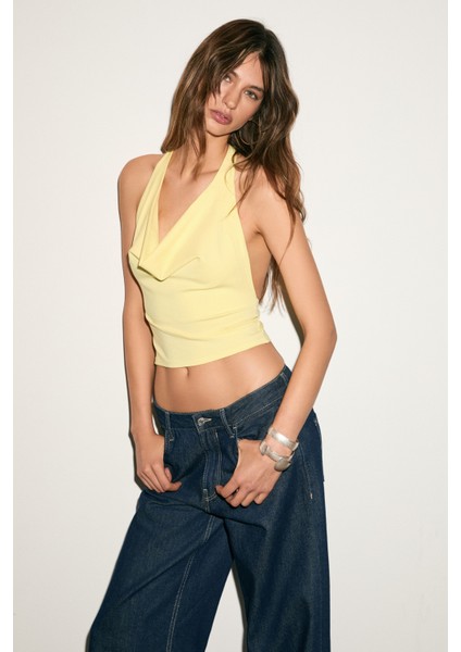 Neslıva Kadın Degaje Halter Yaka Kalın Askılı Sırtı Açık Crop Sarı Bluz