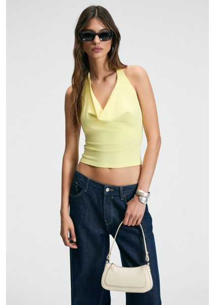 Neslıva Kadın Degaje Halter Yaka Kalın Askılı Sırtı Açık Crop Sarı Bluz modelleri