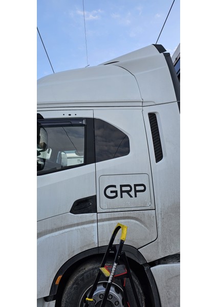 Yan Yatak Pleksi S-Way 2020-2024 Cam Görünümlü Pleksi Malzeme Parlak 4mm Araca Özel fırsatları