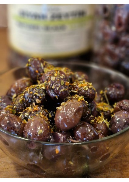 Siyah Zeytin Yağlı Sele Az Tuzlu Taze Siyah Zeytin Çıtır Çerez Yuvarlama Zeytin 1000 cc modelleri