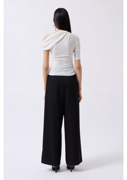 Aksesuar Detay Cutout Beyaz Bluz indirimleri