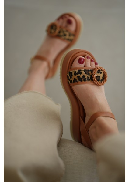 Leura Bileten Bağlamalı Leopar Desenli Kadın Sandalet- Taba fiyatları