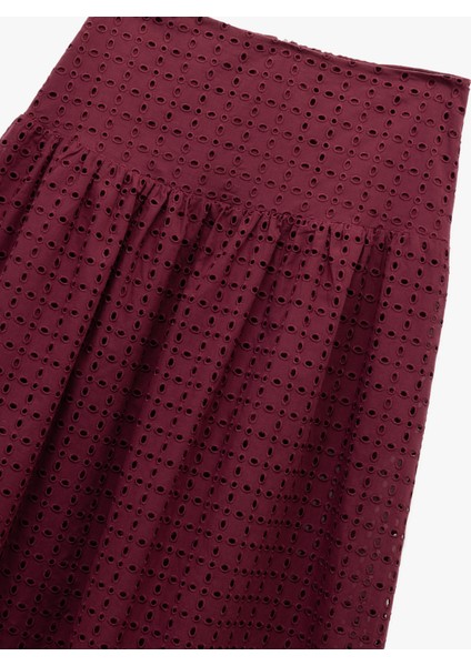 x Melis Ağazat - Pamuklu Fistolu Brodeli Çan Kesim Midi Boy Kloş Etek modelleri