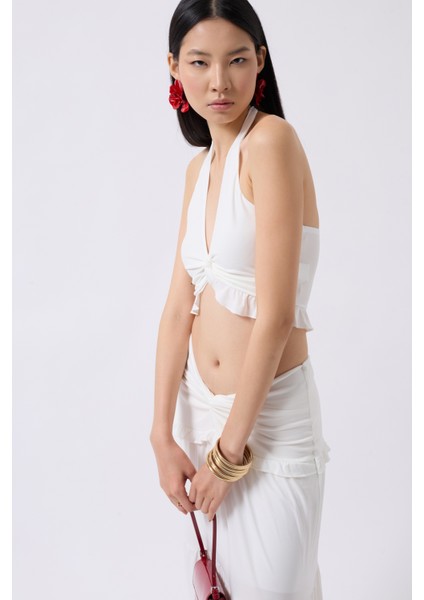 Düğüm Detay Fırfırlı Ekru Crop modelleri