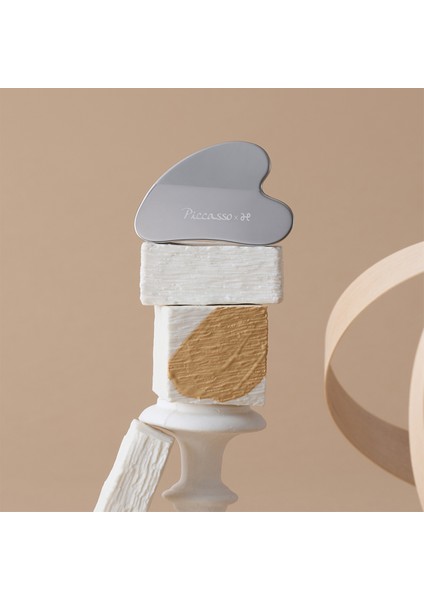 Piccasso Curved Makeup Spatula / Gua Sha Formlu Mini Makyaj Spatulası indirimleri