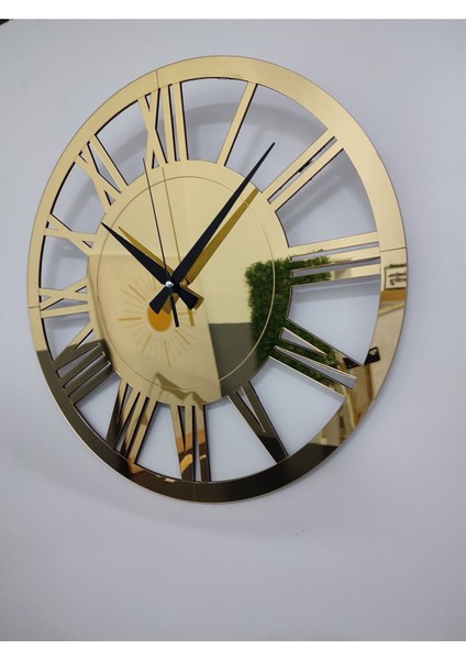 Modern Altın Renkli Ahşap Duvar Saati, Şık ve Zarif Tasarım modelleri
