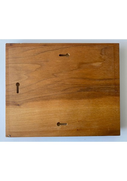 1 Adet Ahşap Çerçeve (26.5X32.5) fırsatları
